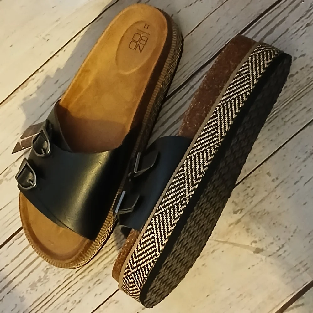 No Boundaries Women's Platform Comfort Footbed Sandals Black Size 11